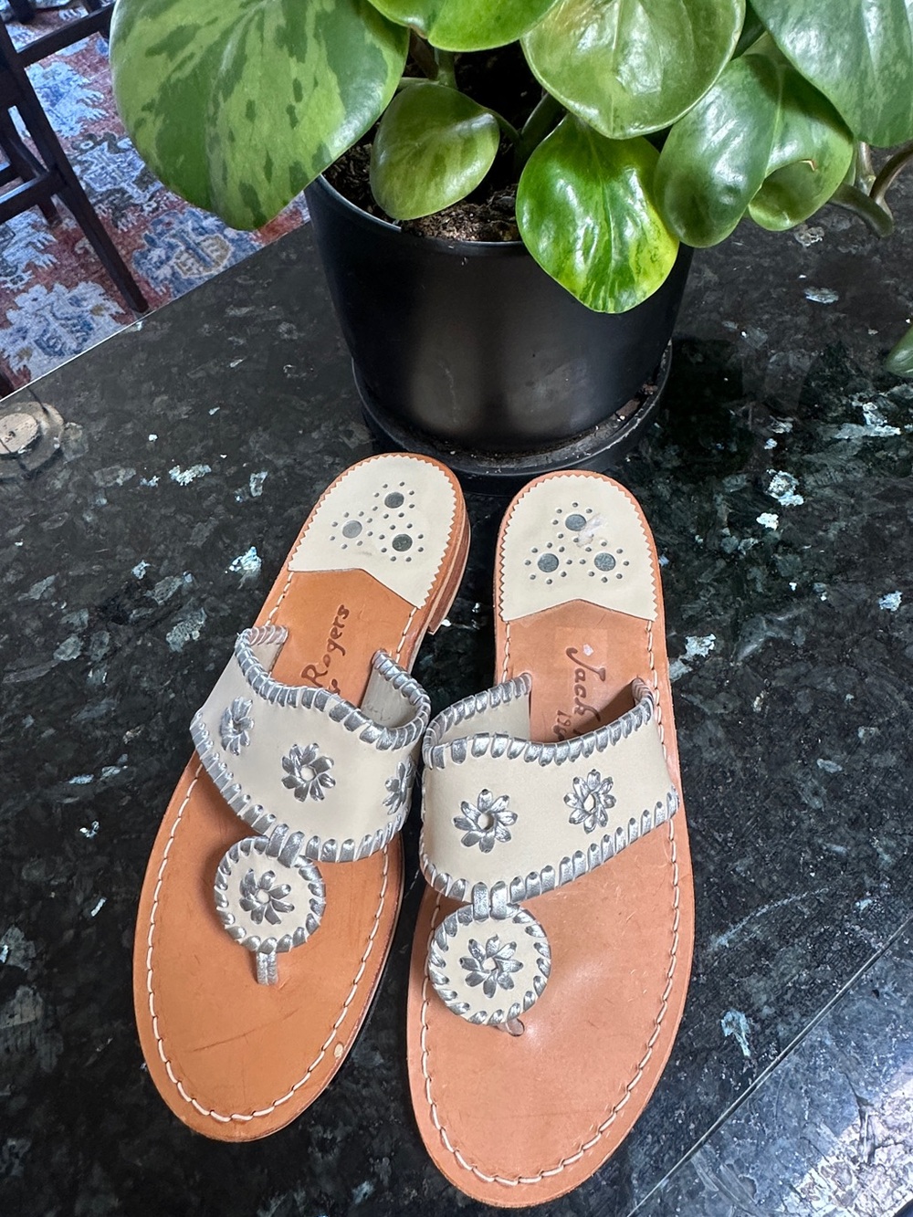 Jack Rogers Classic Cream and Silver Leather Sandal  Silver Trim Medalion 9.5